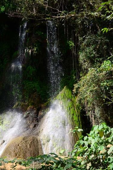 El_Nicho_Waterfall,_DSC_9185_b_H600