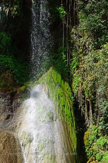 El_Nicho_Waterfall,_DSC_9189_b_H600