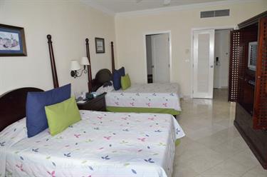 Ensenachos-Hotel,_Cayo_Santa_Maria,_DSC2739_b_B740