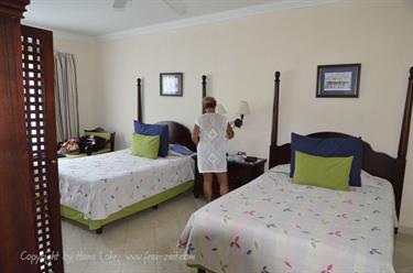 Ensenachos-Hotel,_Cayo_Santa_Maria,_DSC2742_b_B740