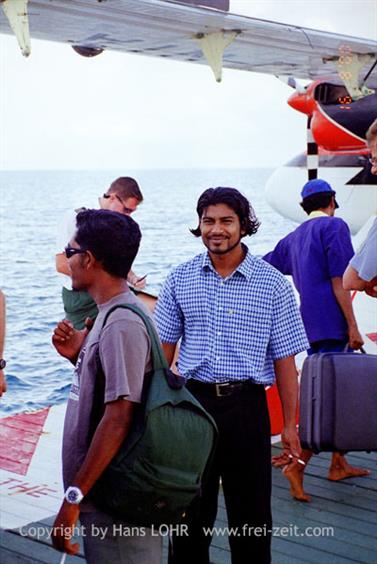 Maledives,_Vilu_Reef,_2000,_27AH600