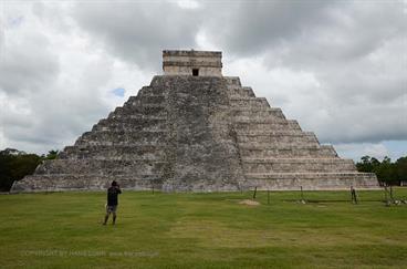 Chichen-Itza-an-old-Mayan-City,_DSC_5248_b_H600Px
