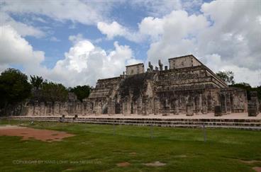 Chichen-Itza-an-old-Mayan-City,_DSC_5250_b_H600Px