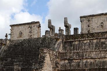 Chichen-Itza-an-old-Mayan-City,_DSC_5251_b_H600Px