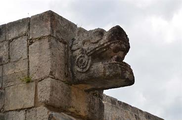 Chichen-Itza-an-old-Mayan-City,_DSC_5262_b_H600Px