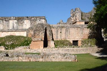 Uxmal-an-old-Mayan-City,_DSC_5366_b_H600Px