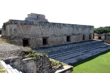 Uxmal-an-old-Mayan-City,_DSC_5384_b_H600Px