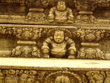 Anuradhapura,_Giritale,_DSC06037B_H600