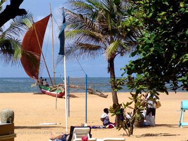 Colombo_to_Negombo,_DSC05944C_H600