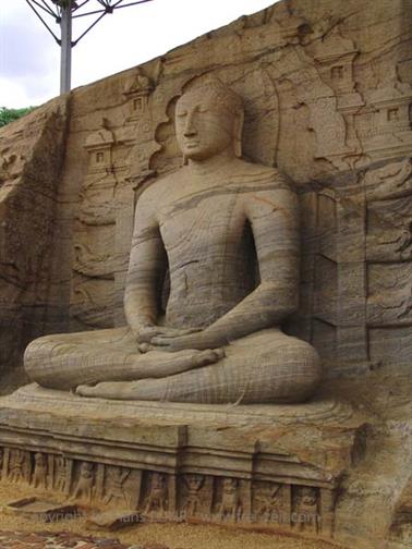 Polonnaruwa,_Minnerya_Watertank,_DSC06166B_H600