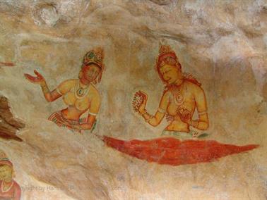 Sigirya-Rock,_Buddha_of_Aukana,_DSC06232B_H600