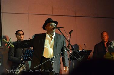 Grupo_Compay_Segundo,_Varadero,_DSC2089_b_B740