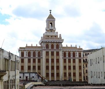 Historical_Center_of_Havana,_DSC_8489_b_H600