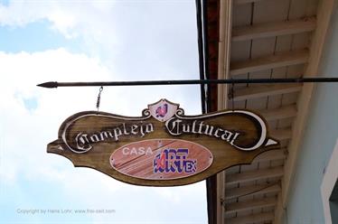 Historical_Center_of_Trinidad,_DSC_9348_b_H600