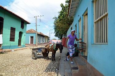 Historical_Center_of_Trinidad,_DSC_9365_b_H600