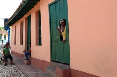 Historical_Center_of_Trinidad,_DSC_9371_b_H600