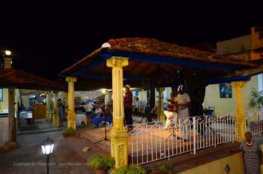 Historical_Center_of_Trinidad,_DSC_9434_b_H600
