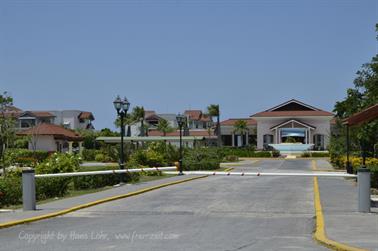 Market-Place,_Cayo_Santa_Maria,_DSC2914_b_B740