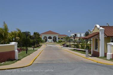 Market-Place,_Cayo_Santa_Maria,_DSC2916_b_B740