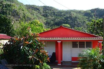 Vinales_Valley,_DSC_8892_b_H600