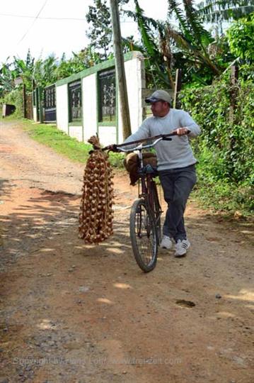 Vinales_Village,_DSC_8901_b_H600