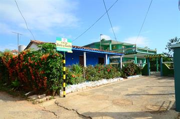 Vinales_Village,_DSC_8905_b_H600