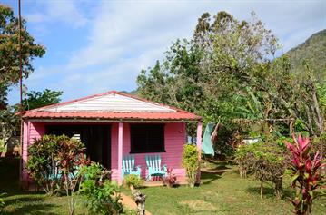 Vinales_Village,_DSC_8912_b_H600