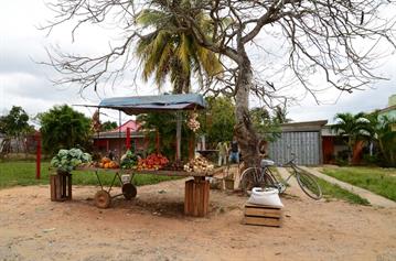 Vinales_Village,_DSC_8975_b_H600