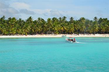 Boat_trip_to_Isla_Saona,_DSC_2939,_30x20cm