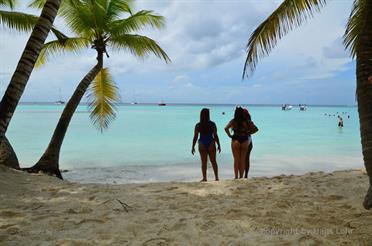 Boat_trip_to_Isla_Saona,_DSC_2945,_30x20cm