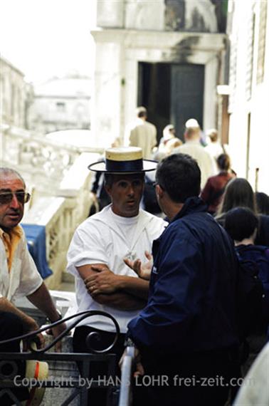 8592_28_VENEDIG_GONDOLIERE_478