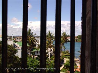 KENYA_2007,_Mombasa_day_trip,_DSC04715H488