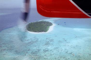 Maledives,_Vilu_Reef,_2000,_16H600