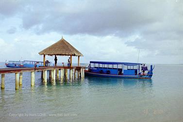 Maledives,_Vilu_Reef,_2000,_18AH600