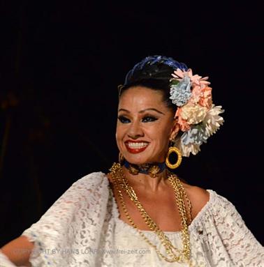 Dreams-Resort-und-Spa-Tulum,-Folkloreshow,_DSC_6641_b_H600Px