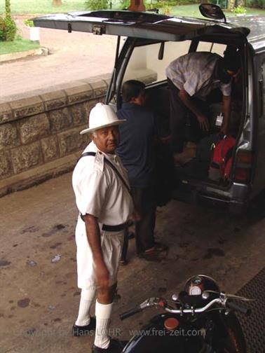 Bandarawela_to_Colombo,_DSC07065B_H600