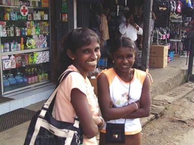 Bandarawela_to_Colombo,_DSC07074B_H600