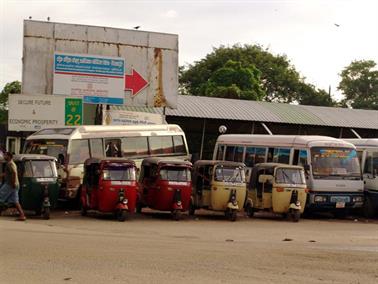 Colombo_sightseeing,_DSC05786B_H600