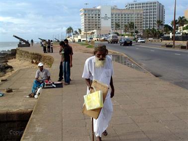 Colombo_sightseeing,_DSC05797B_H600