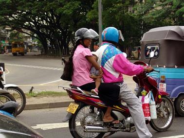 Colombo_sightseeing,_DSC05870B_H600