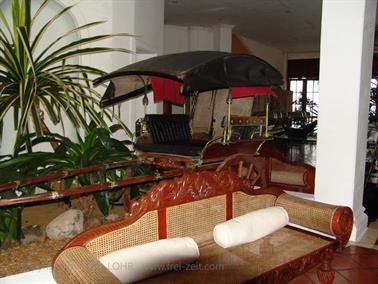 Colombo_sightseeing,_DSC05912B_H600