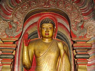 Dambulla_monastery,_Spicy-Farm,_Kandy,_DSC06322B_H600
