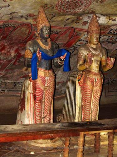 Dambulla_monastery,_Spicy-Farm,_Kandy,_DSC06331B_H600