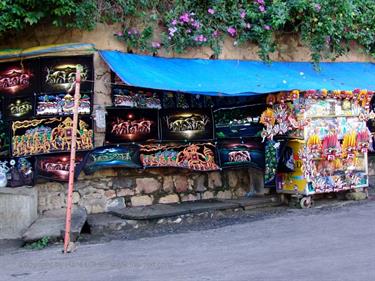 Dambulla_monastery,_Spicy-Farm,_Kandy,_DSC06414B_H600