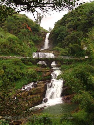 Kandy_to_Nuwara_Eliya,_DSC06830B_H600