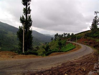 Kandy_to_Nuwara_Eliya,_DSC06847B_H600